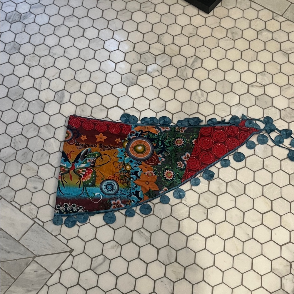 Desigual triangular Multicolor Floral Scarf